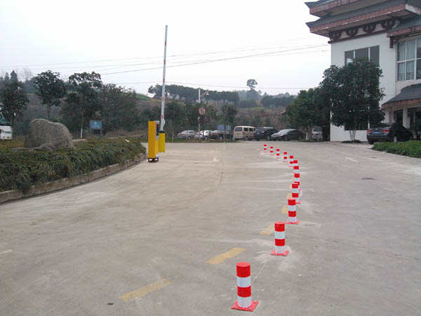 寻龙山旅游接待中心