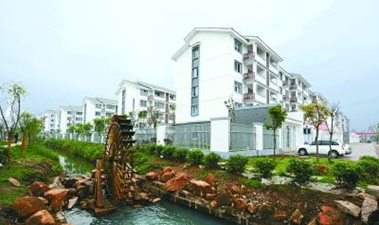 �봨��ɭ�־��첿������